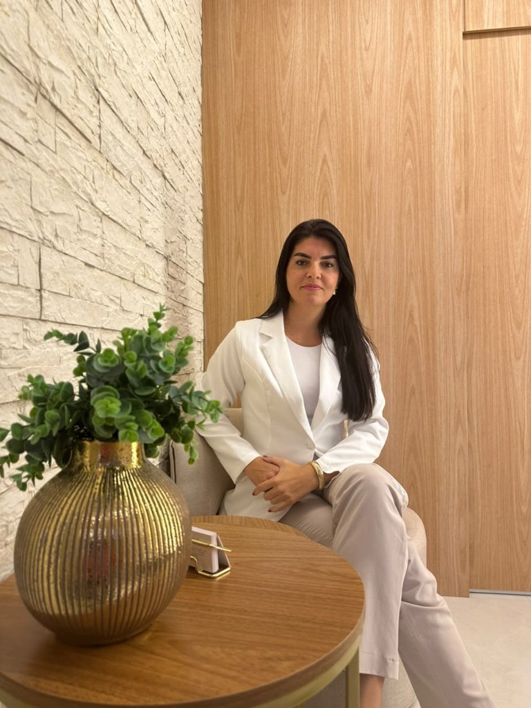 Dra. Ang&eacute;lica Seg&oacute;via - Cirurgi&atilde; Vascular Atma Clinic